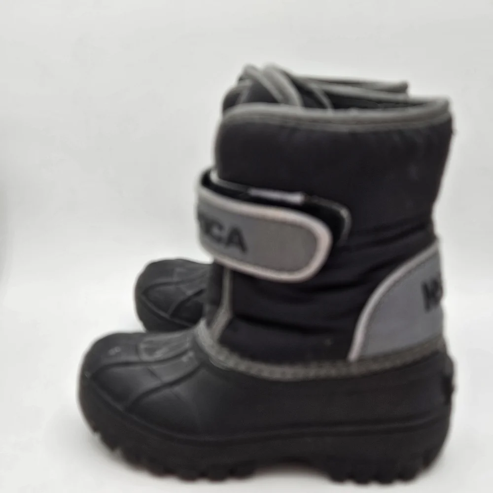 Nautica Kids Winter Boots Size 9